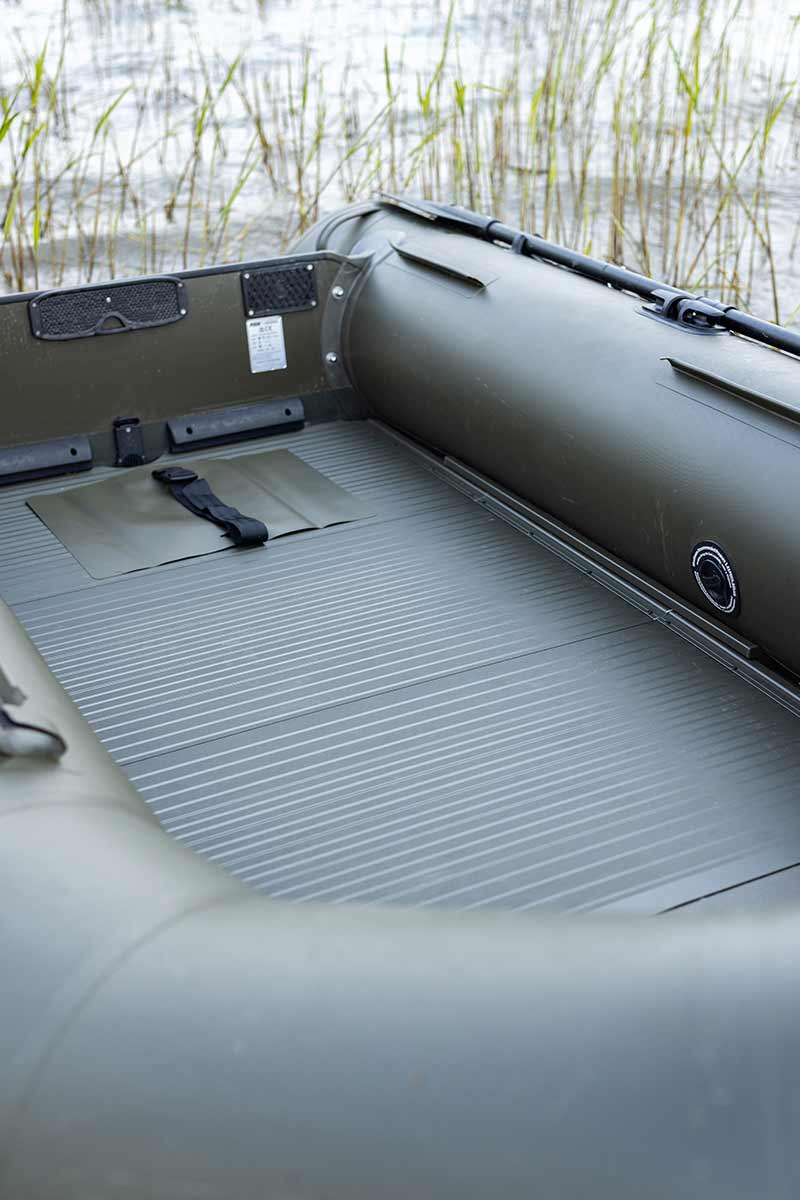 Boat Fox 290X with aluminum floor